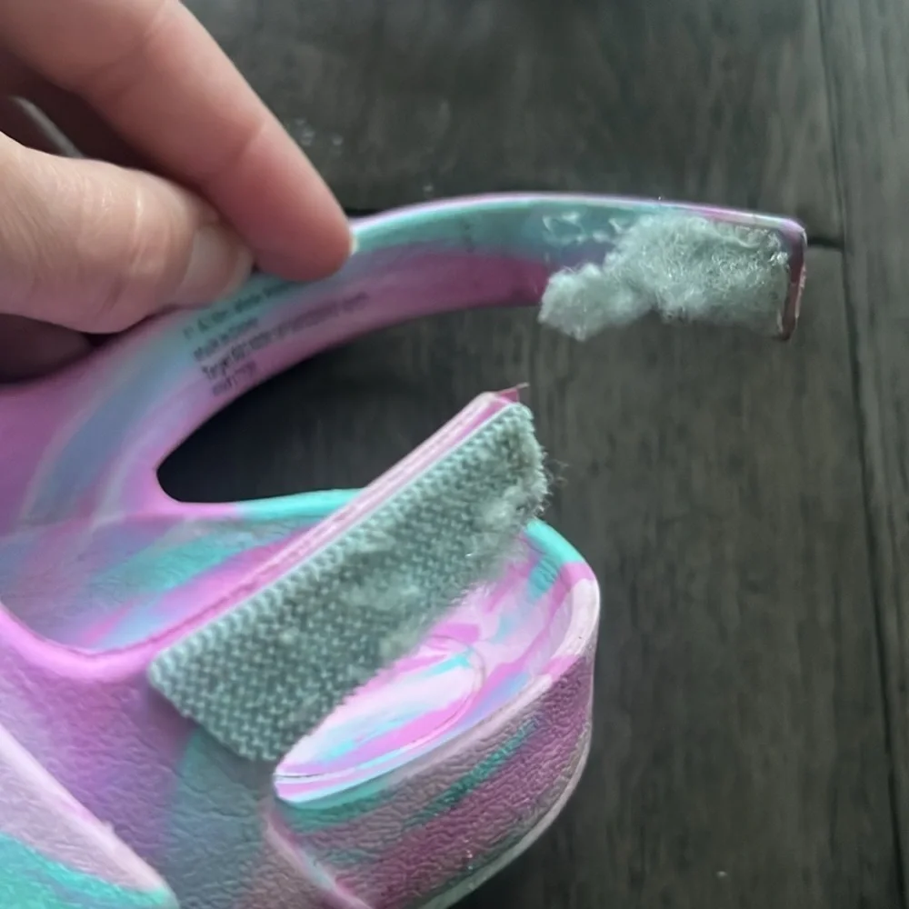 Girls cotton candy tie-dye color buckled flat gladiator like sandals